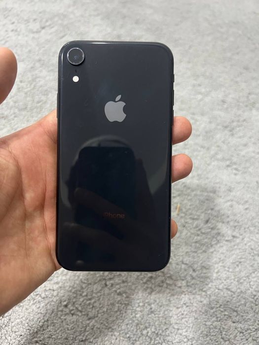 Iphone XR  xolati ideal narxi 2mln2ming