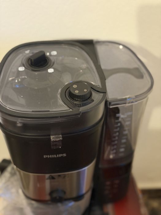 Cafetiera Philips HD7900/50 All-in-1 Brew, rasnita integrata, Recipient dublu pentru boabe de cafea.