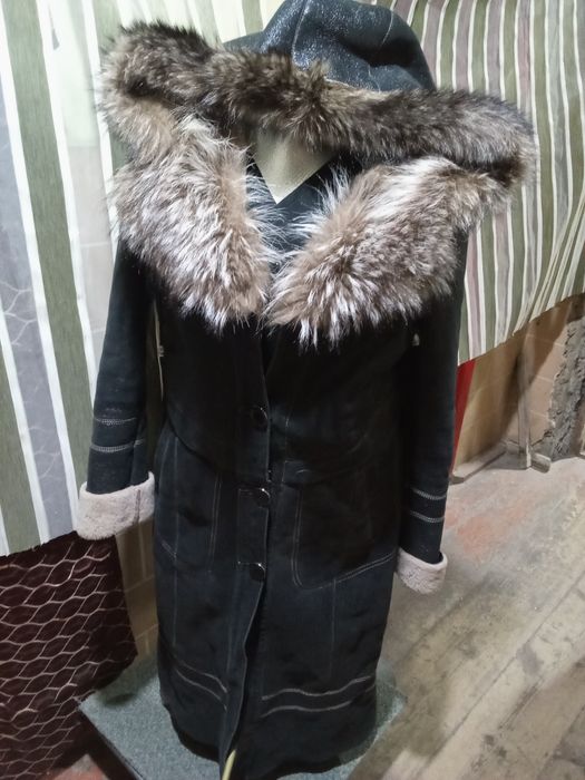 Продам Эко мех шубу 48 размер Темно бордового цвета