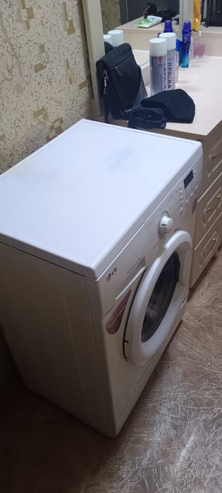 Продаю. LG автомат