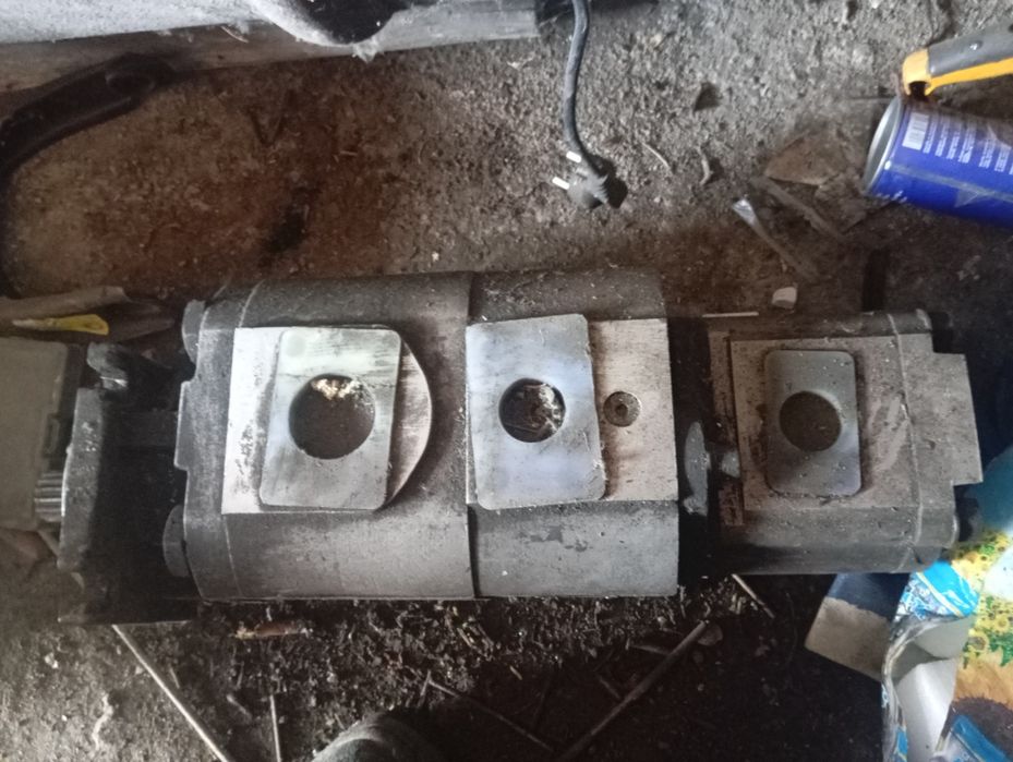 Насос трёх секционный