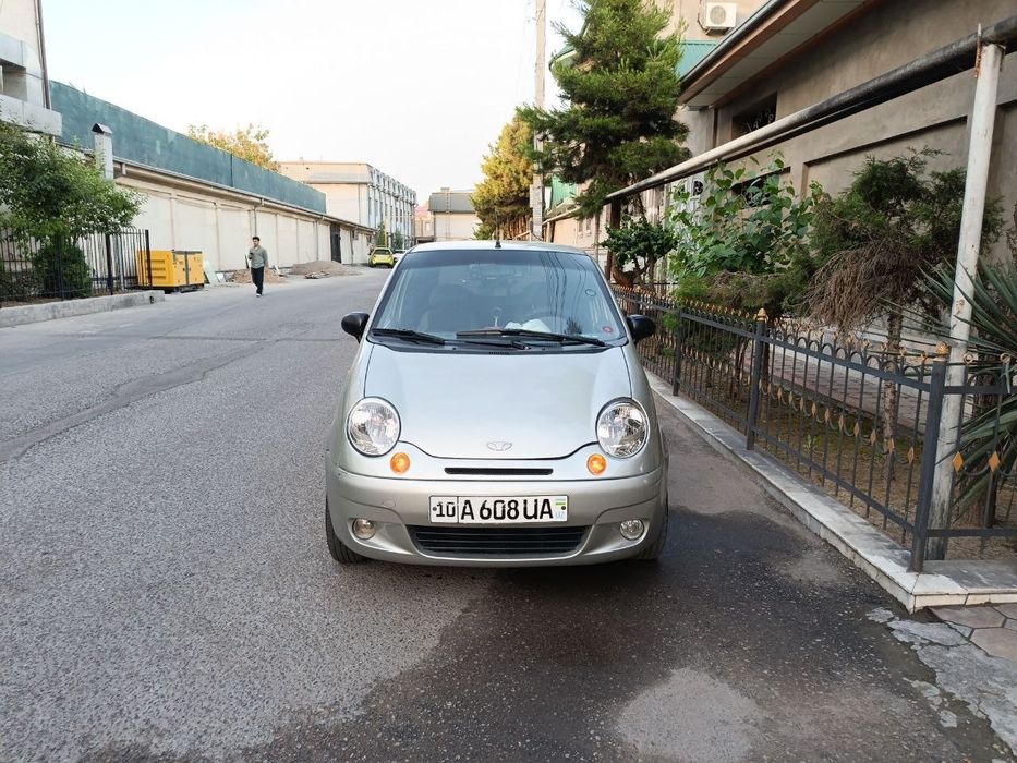 2008 matiz holati idyal minishga tayor salonlari qirilib chizilib ketm