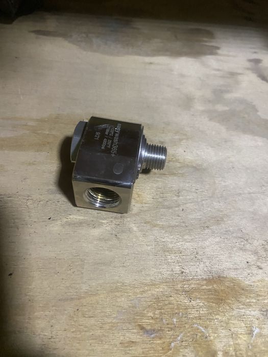 Для самомоек поворотная муфта