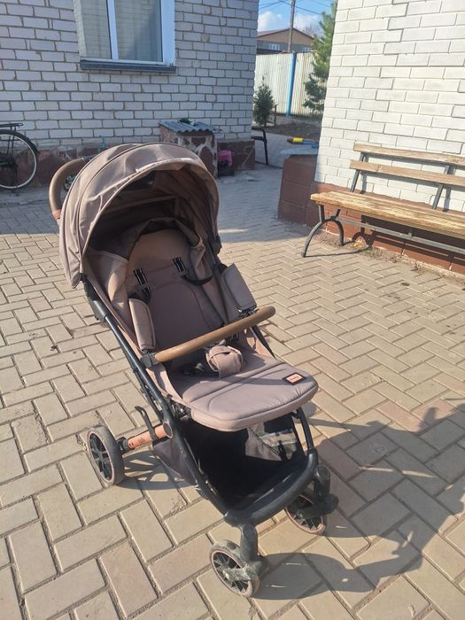 Продам хорошую коляску
