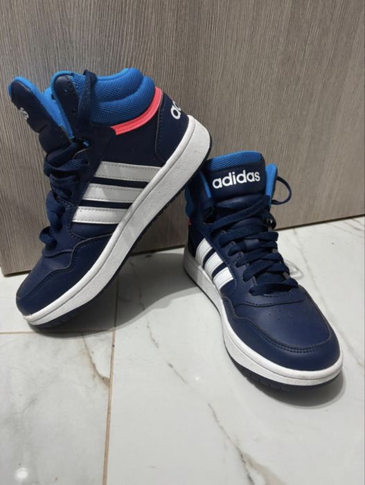 Vand shoes Adidas