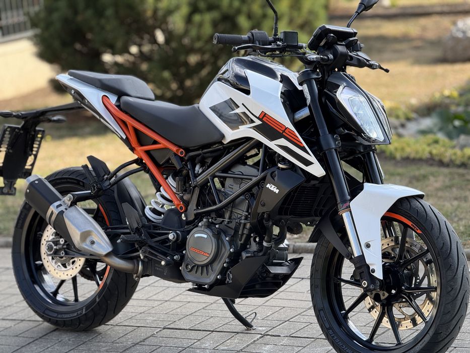 KTM Duke 125 ABS 7.000km(carte service) 2019 A1-16Ani