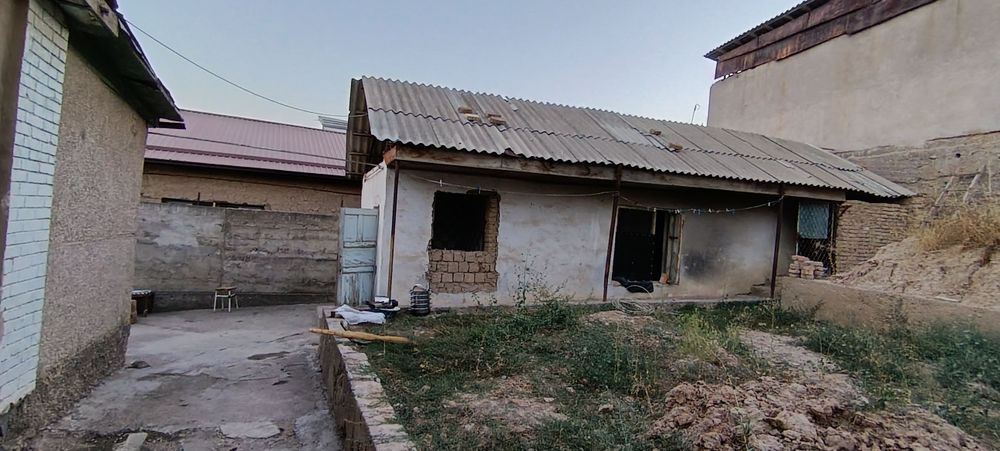 Уй сотилади 4.50 соток