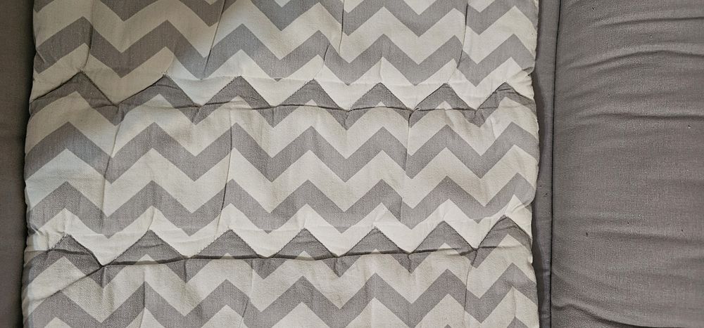 Продам кокон для малышей