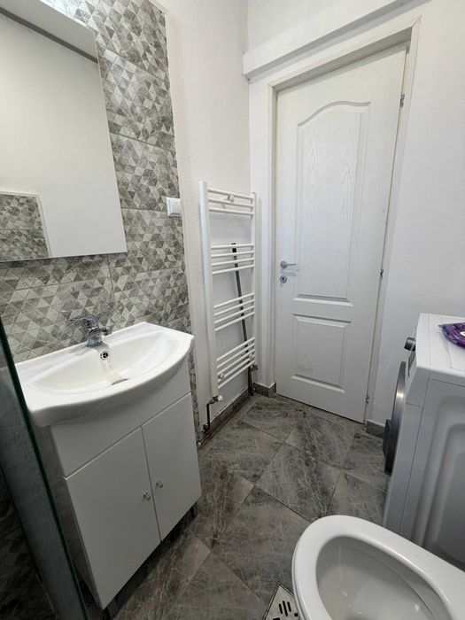 Inchiriere garsoniera zona Liceul Axente Sever, Colegiul SNG Medias