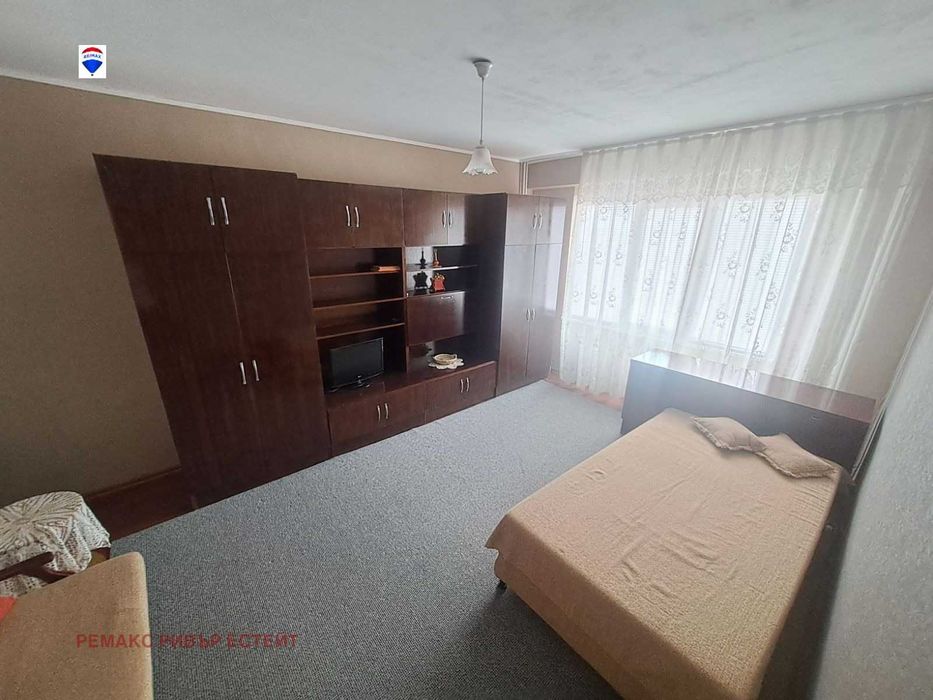 Дава се под наем Едностаен апартамент в Русе, Хъшове - 40 кв.м за 229.5 € - Снимка #4