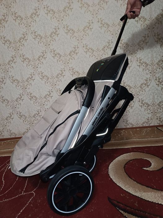 Chemadan kalyaska PIERRE CARDIN