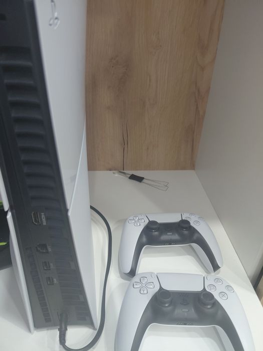 Пс 5 слим 1 TB  с дисководом