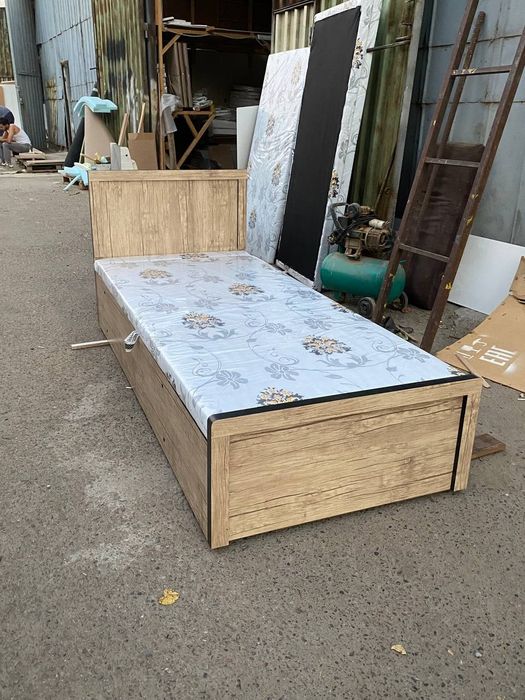 Krovat sandiqli ishlab chiqaruvchidan