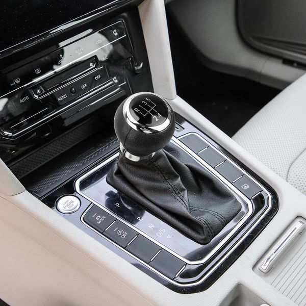 Топка с маншон за скоростен лост VW Passat B скорости