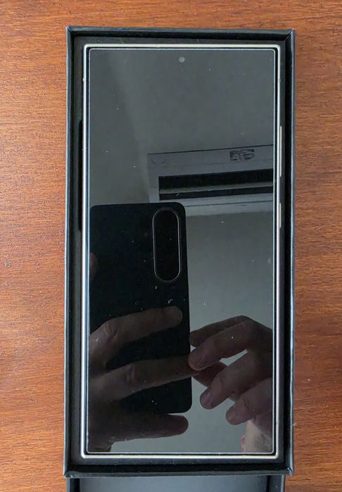 Телефон Samsung Galaxy S24 Ultra Titanium Gray 12/256Gb  1г. Гаранция