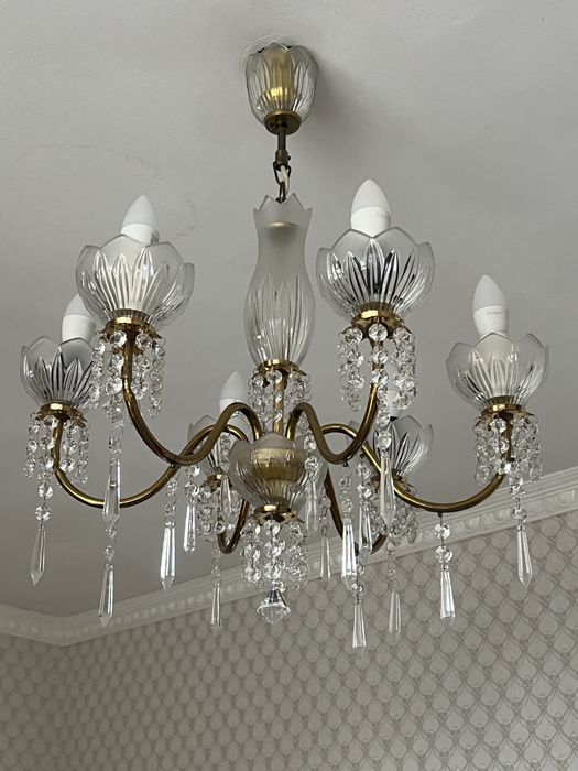 Хрустальная люстра