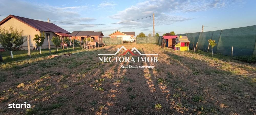 NECTORA IMOB-Teren Intravilan Imprejmuit 560 mp, Les-Gepiu, Utilitati