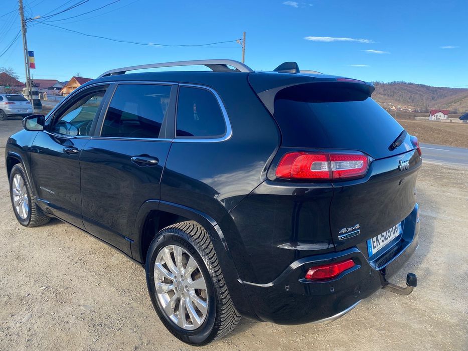 Jeep Cherokee Overland 4x4 automat 128000km full full