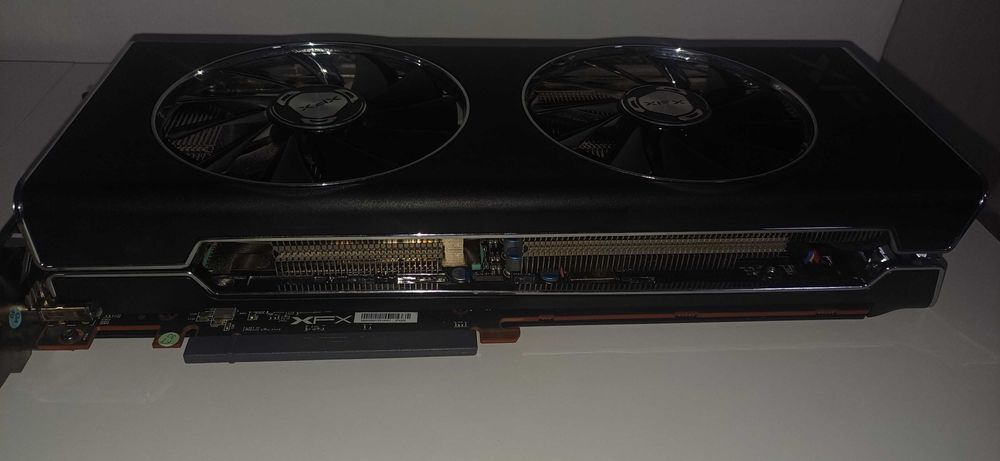 Placa video XFX 5700 XT 8 GB 256 BITI