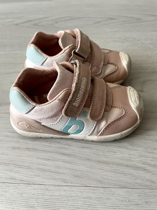 Детски обувки BIOMECANICS и ADIDAS различни размери