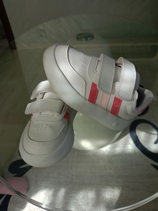 Маратонки Adidas