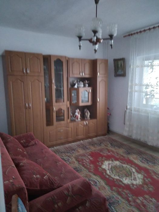 Vand apartament centru vechi targoviste