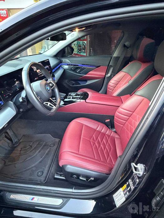 Продаётся  BMW I 5 35 L