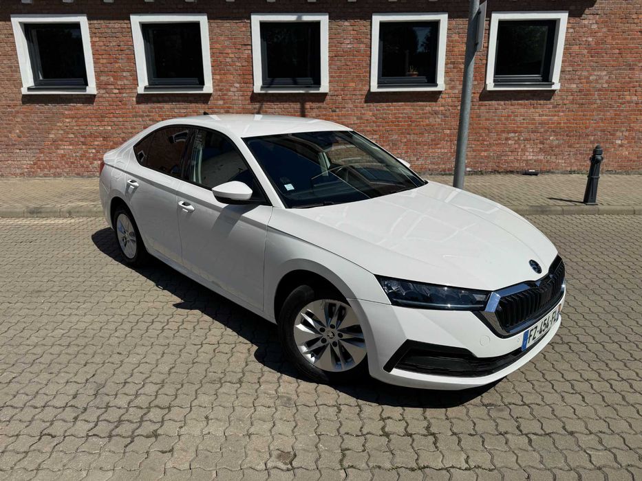 Skoda Octavia 4 2021 / 2.0 TDI / 116 CP / DSG / Full LED / Bord Digital / Istoric service Skoda