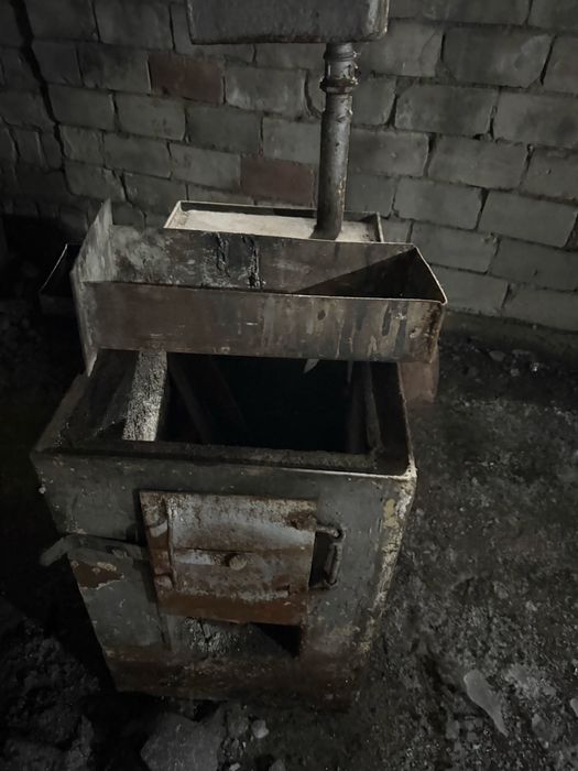 Продам печь, железо, самовывоз