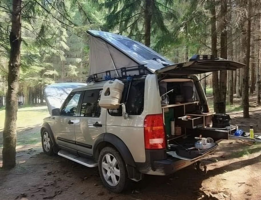 Land Rover Discovery Discovery 3 model Camper pregatit pentru overland si locuri greu acces