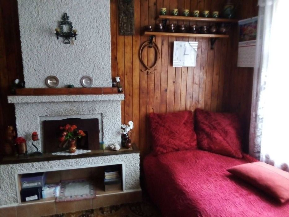Продавам автентична къща в с.Мраченик, Карловo