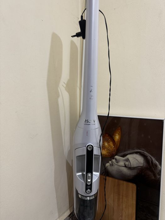 Aspirator Fara Fir Bosch Flexxo Series 4 2 In 1 Única Alb 25,2 V