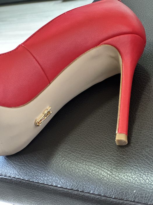 Високи обувки Steve Madden