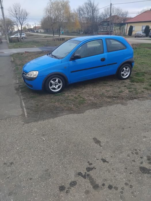 Vând Opel corsa motor de 1.benzina