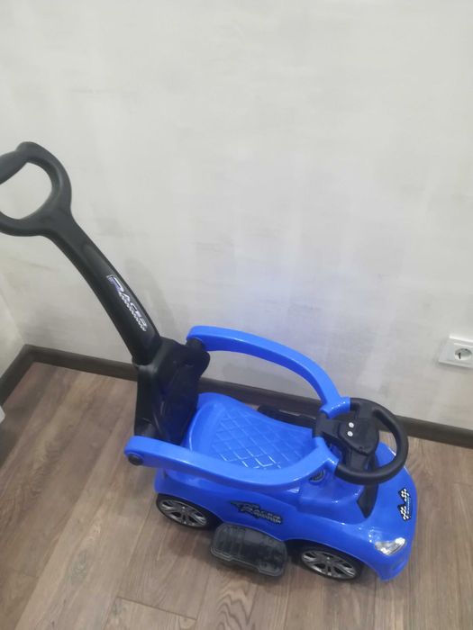 Детска количка с дръжка