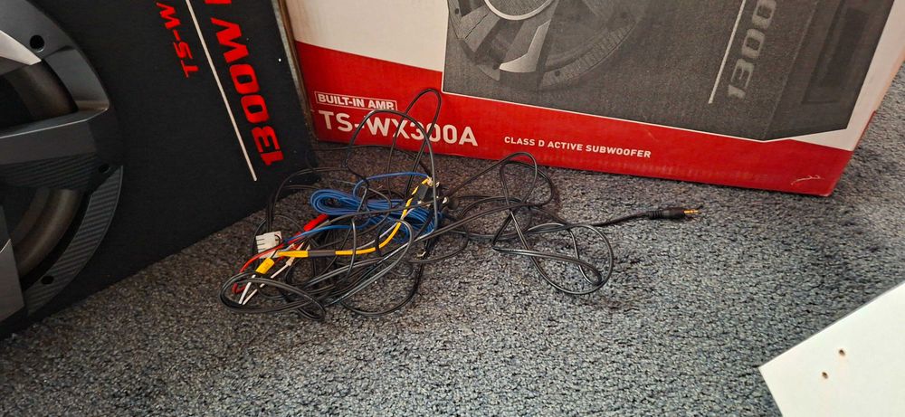 Subwoofer auto activ