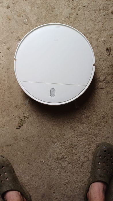 Xiaomi Mi Robot Vacuum-Mop Essential