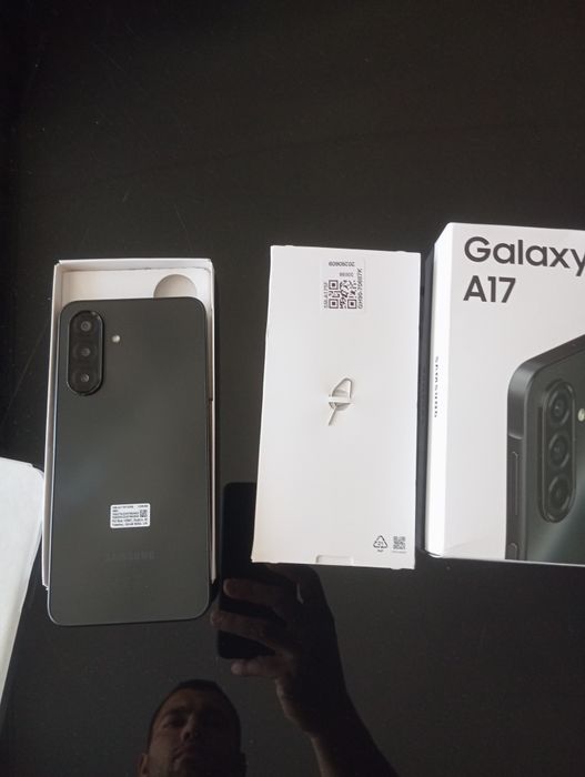 Samsung galaxy a17