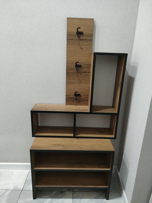 Продам новую прихожую