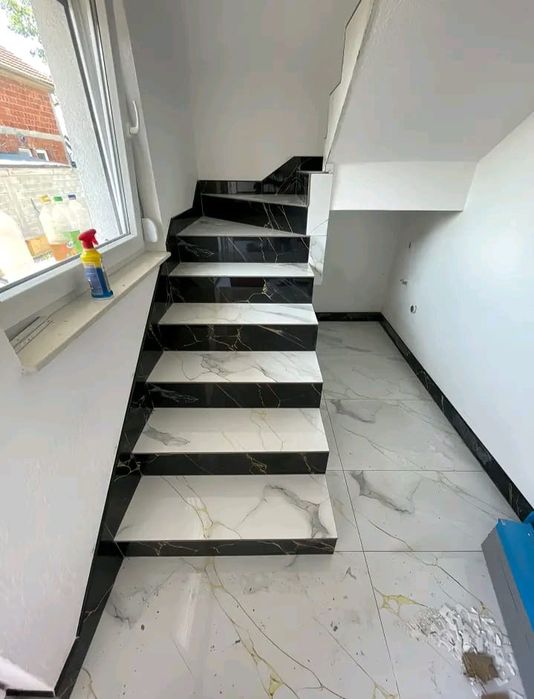 Мастер укладки плитки, кафель