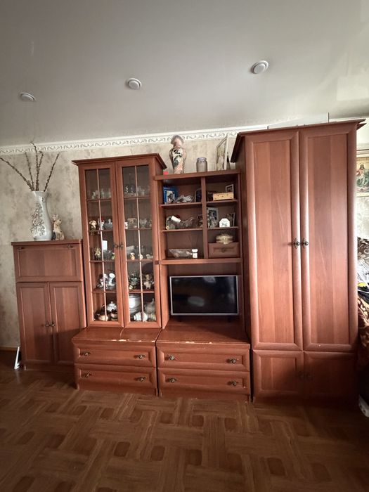 Продается б/у Стенка в гостиную