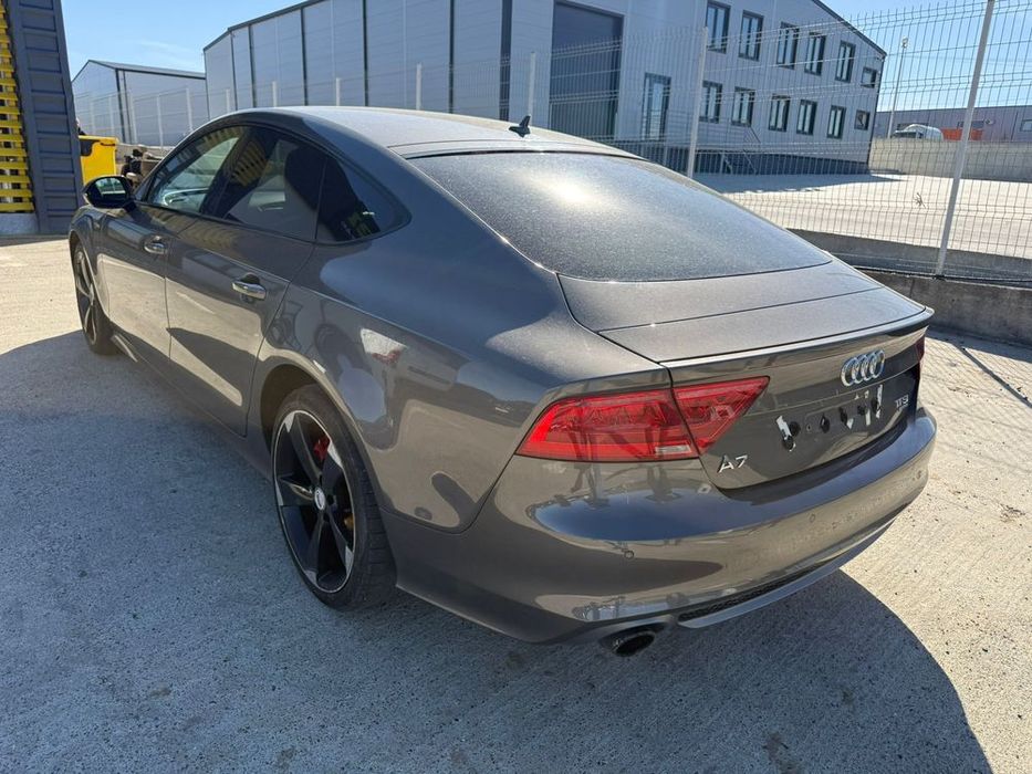 Dezmembrez Audi a7 sline 4X4 2014 3.0 tfsi CGWD cutie PXF culoare LY1P