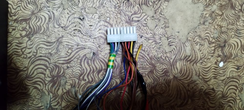 Автомагнитола aura venom