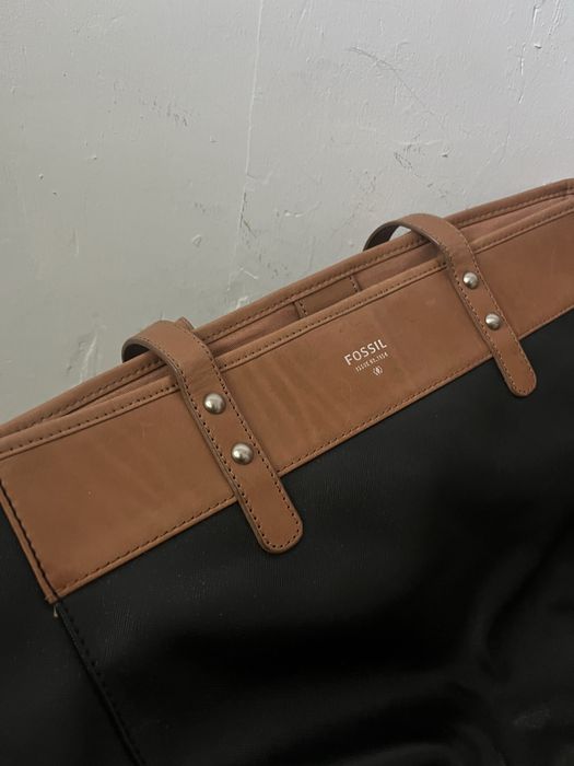 Оригинална кожена чанта Fossil