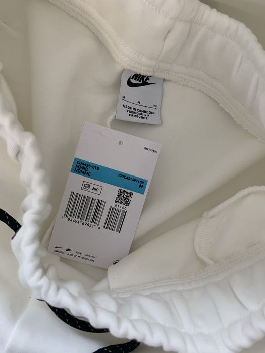 Pantaloni Nike Tech Promotie