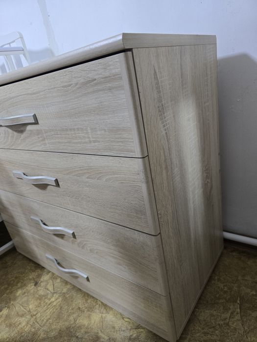 Продам шкаф, комод, тумбы