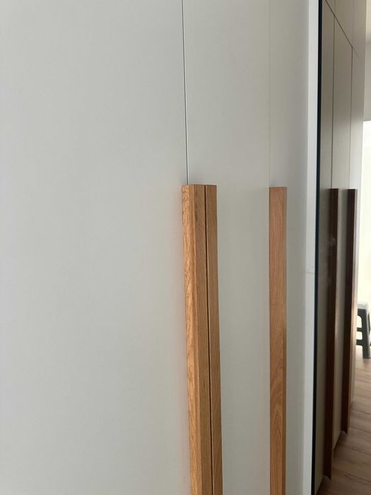 Manere mobilier din stejar .asiv