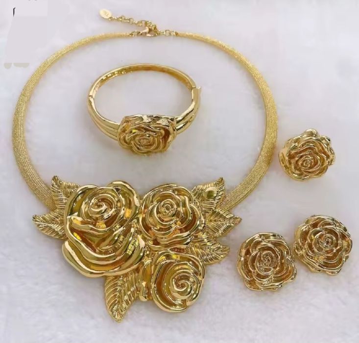 Bijuteri placate cu aur 18 k