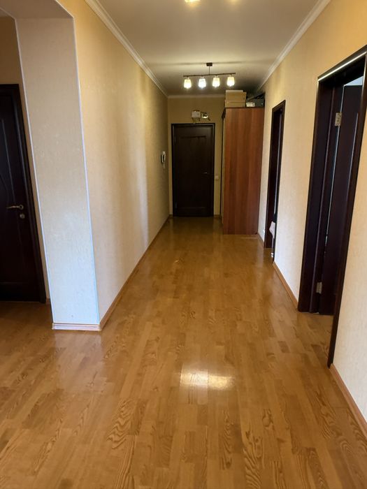 Продам 4-х комнатную квартиру