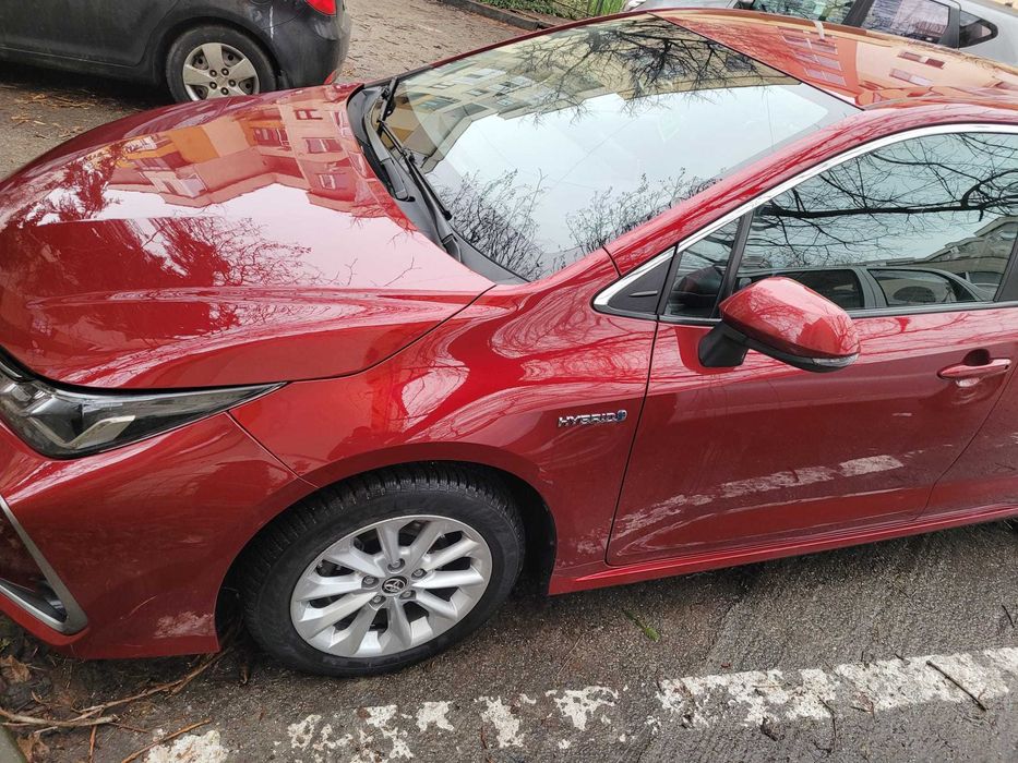 Toyota Corolla Hybrid 1.8 – Revizii reprezentanta, 102.000 km